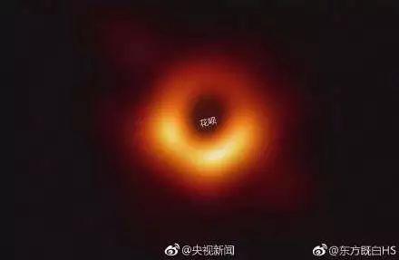 黑洞PS大赛刷屏！网友却最心疼他