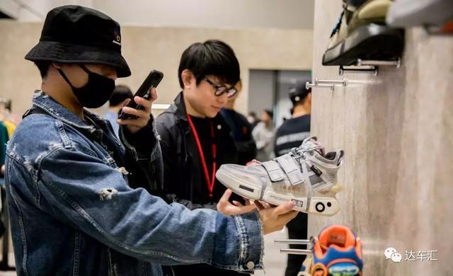 拿了C-NCAP五星的众泰T300 还要减价增配